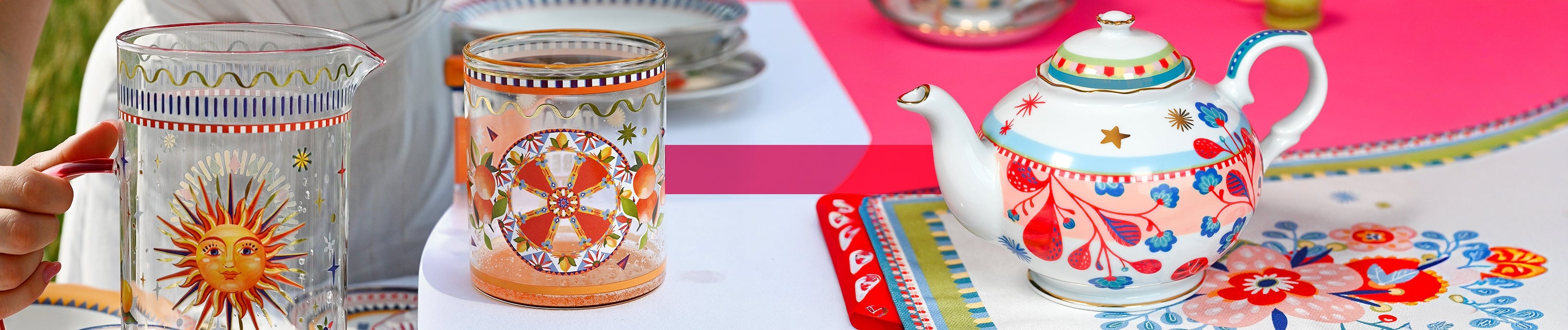 כוסות וקנקנים