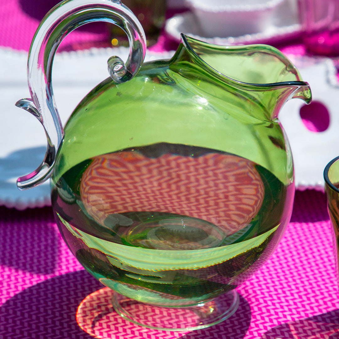 קנקן מים 2.25 ליטר במגוון צבעים - ירוק שקוף