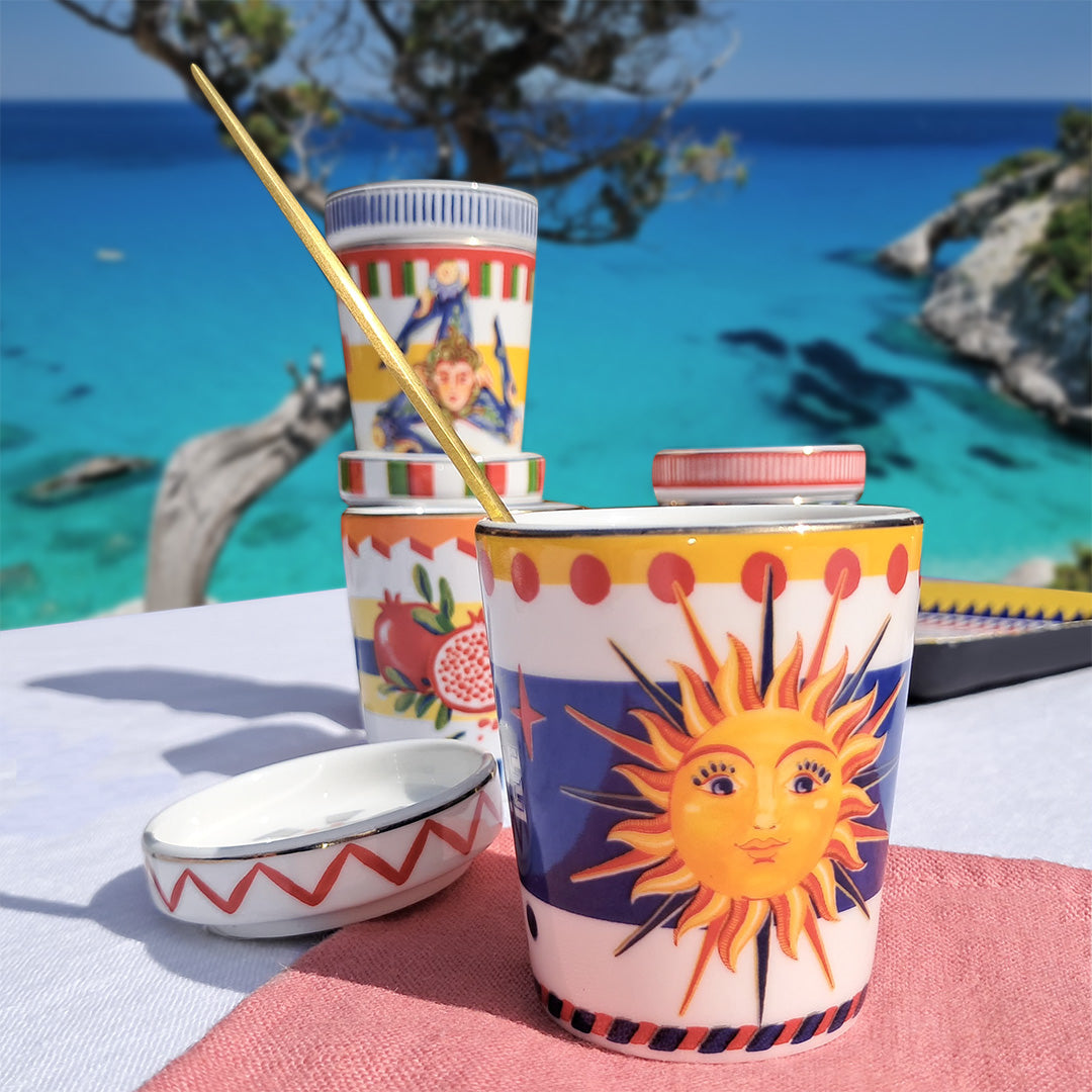 ספל עם מכסה/צלחת במגוון דגמים - שמש - Dolce Vita