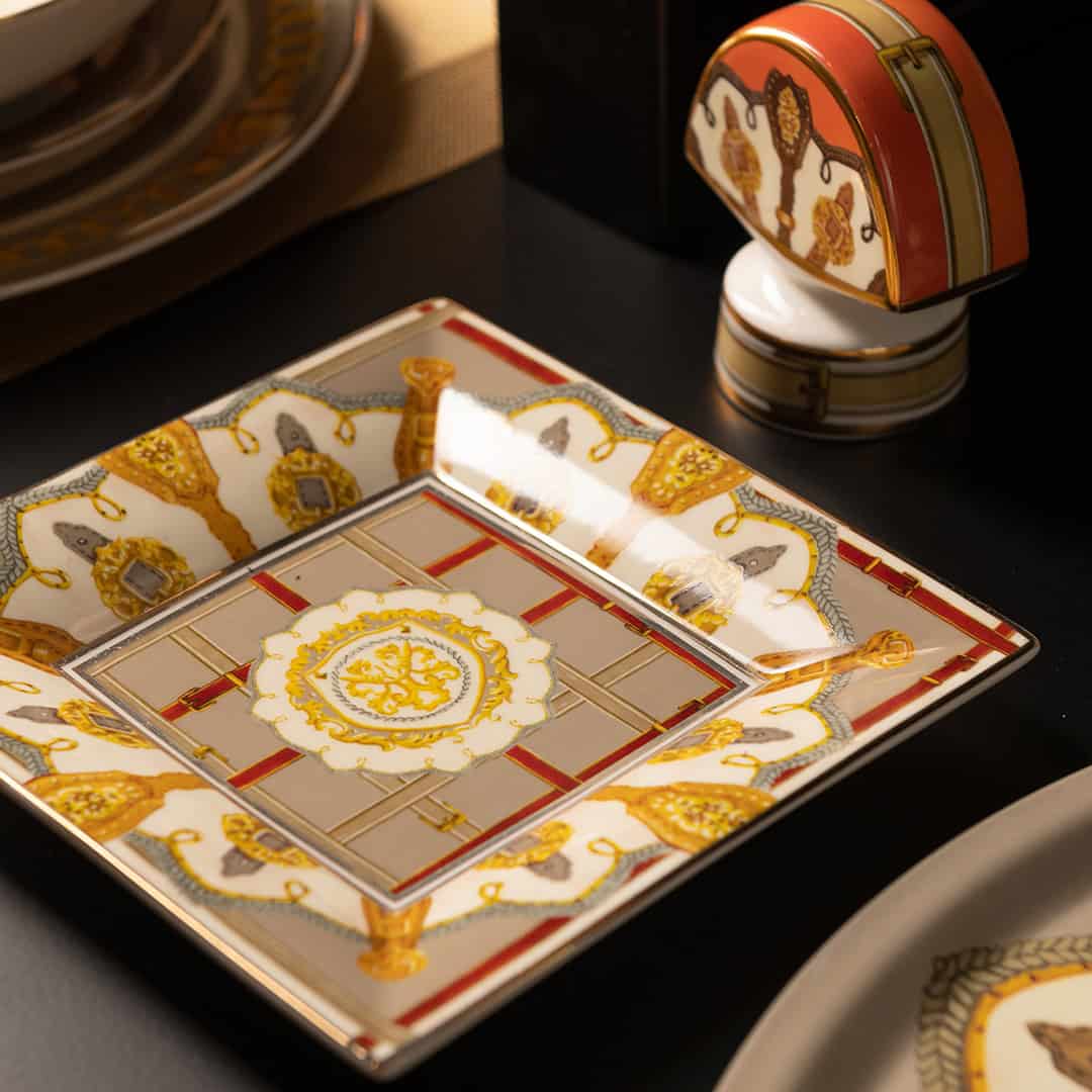 מגש מרובע - HORSES | 18X18