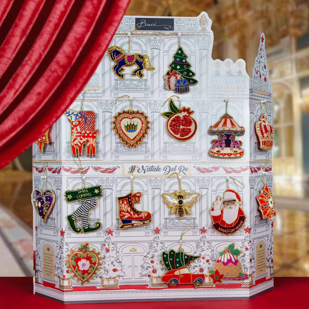 קישוט רקום ביד - עץ חג המולד