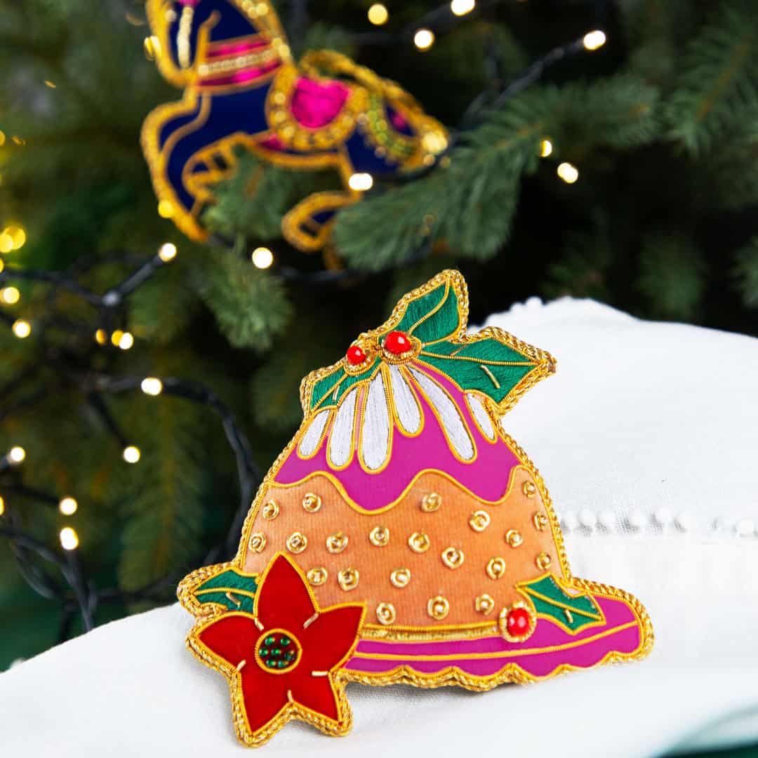 קישוט רקום ביד - פודינג