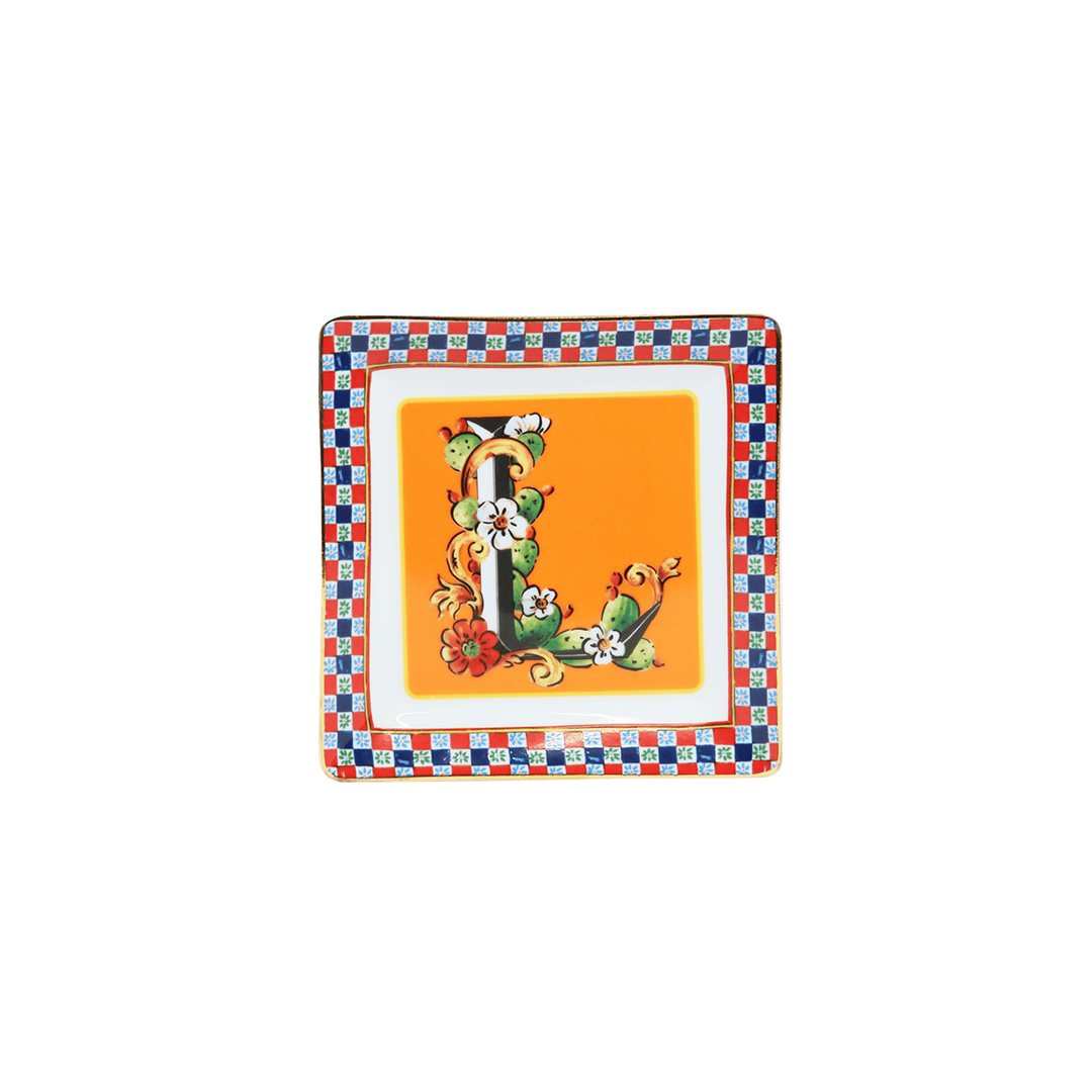 צלוחית מרובעת במגוון אותיות - A-Z