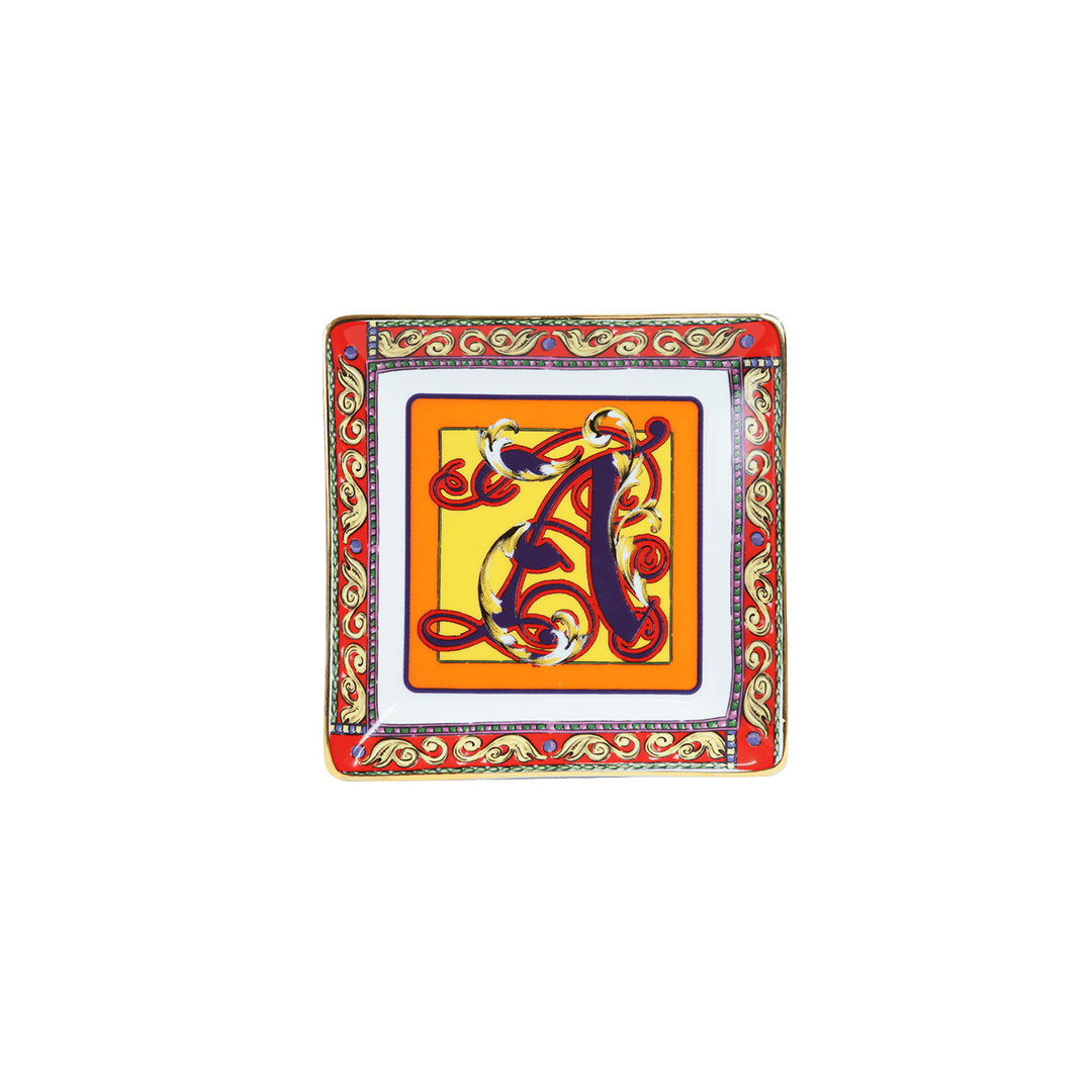 צלוחית מרובעת במגוון אותיות - A-Z