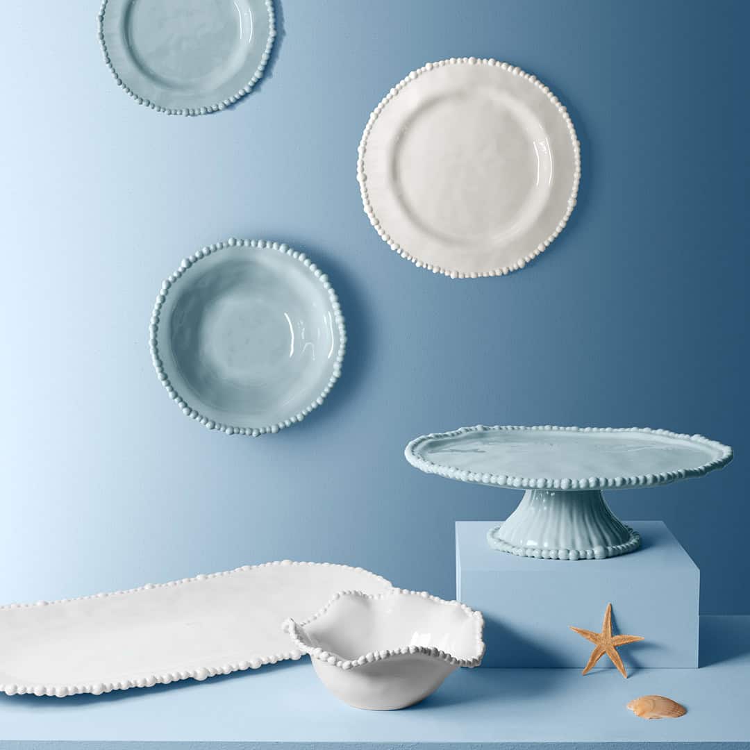 מעמד לעוגה על רגל במגוון צבעים - Joke