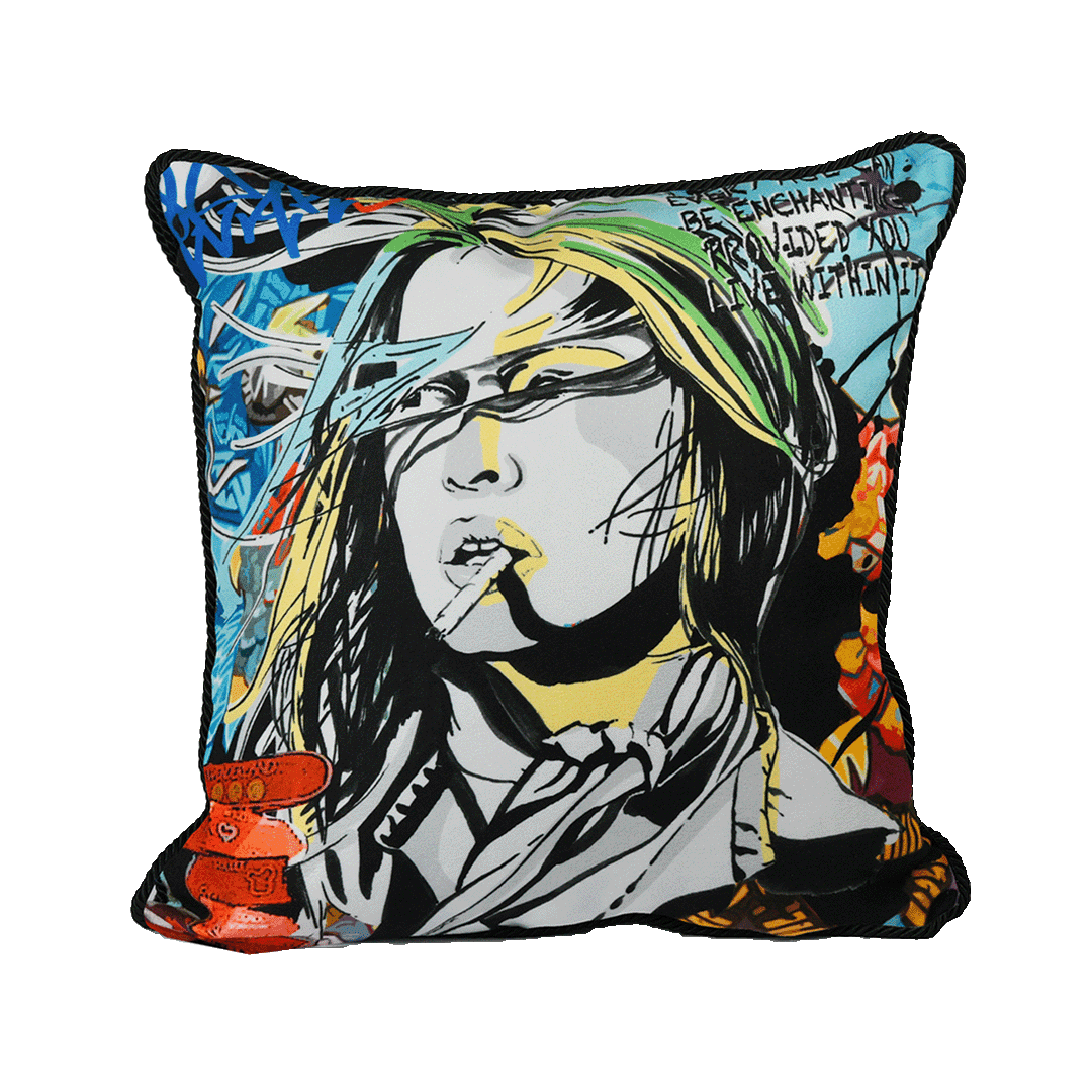 כרית 45 ס"מ במגוון דגמים - Street Art | BRIGITTE