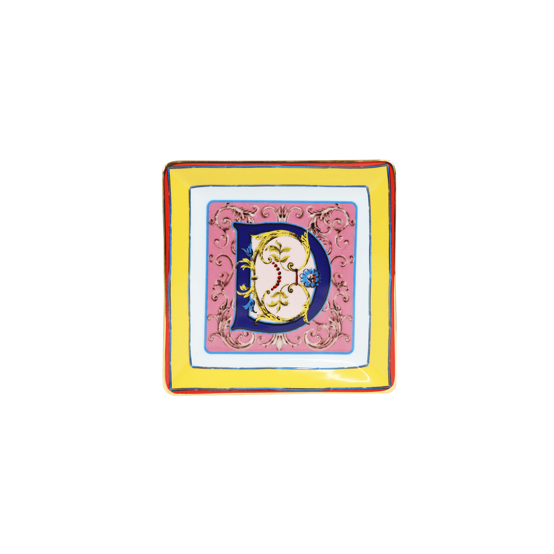 צלוחית מרובעת במגוון אותיות - A-Z