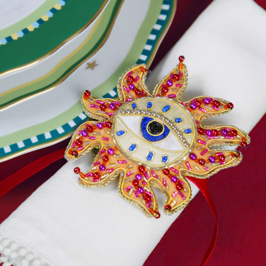 טבעת מפיות רקומה ביד - שמש