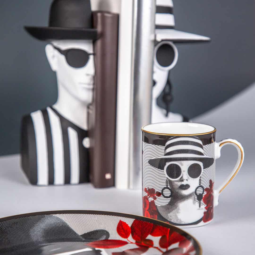 מאג במגוון דגמים - Mrs White