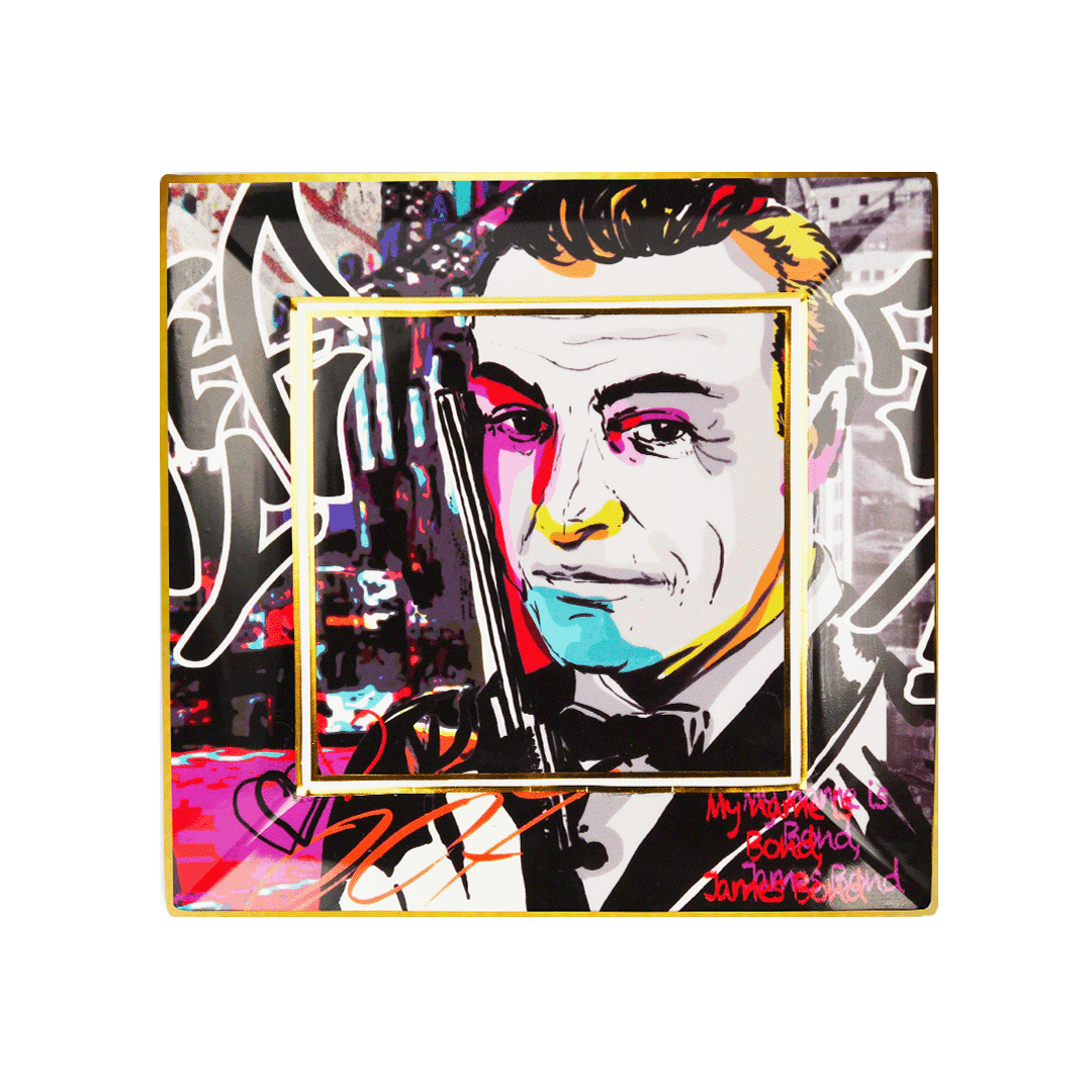 מגש מרובע במגוון דגמים - JAMES BOND 007 | 18X18